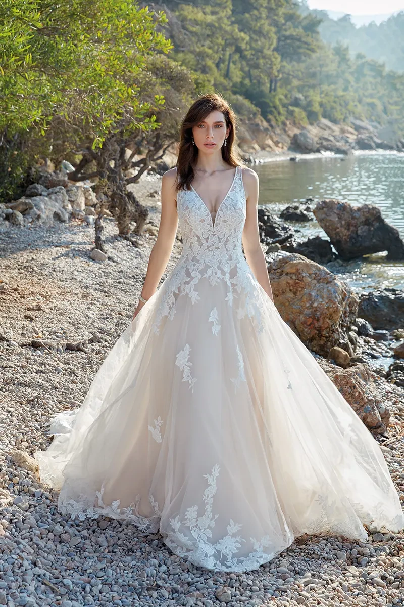 Dyana | Abito da Sposa Eddy K | Lo Specchio Atelier Abiti da Sposa a Verona, Vicenza, Mantova, Brescia, Trento