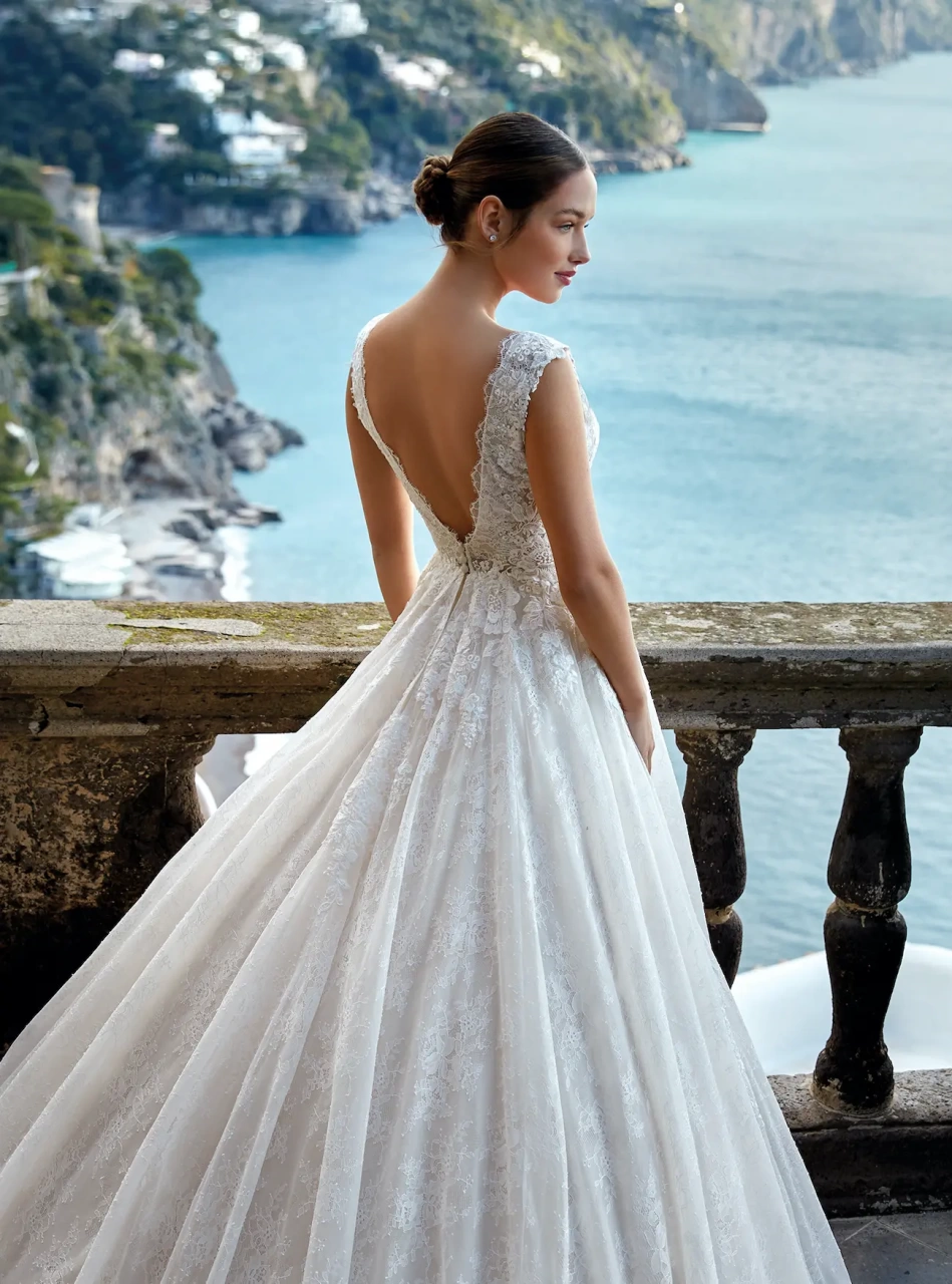 Callula | Abito da Sposa Nicole Jolies | Lo Specchio Atelier Abiti da Sposa a Verona, Vicenza, Mantova, Brescia, Trento