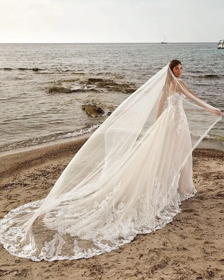 Magnolia | Abito da Sposa Eddy K | Lo Specchio Atelier Abiti da Sposa a Verona, Vicenza, Mantova, Brescia, Trento
