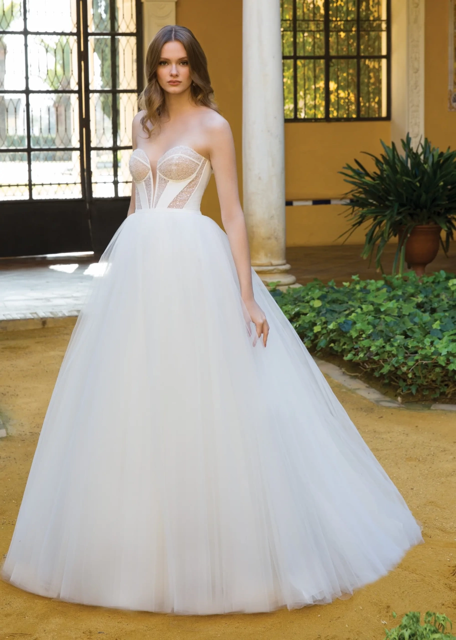 Penina | Abito da Sposa Enzoani | Lo Specchio Atelier Abiti da Sposa a Verona, Vicenza, Mantova, Brescia, Trento