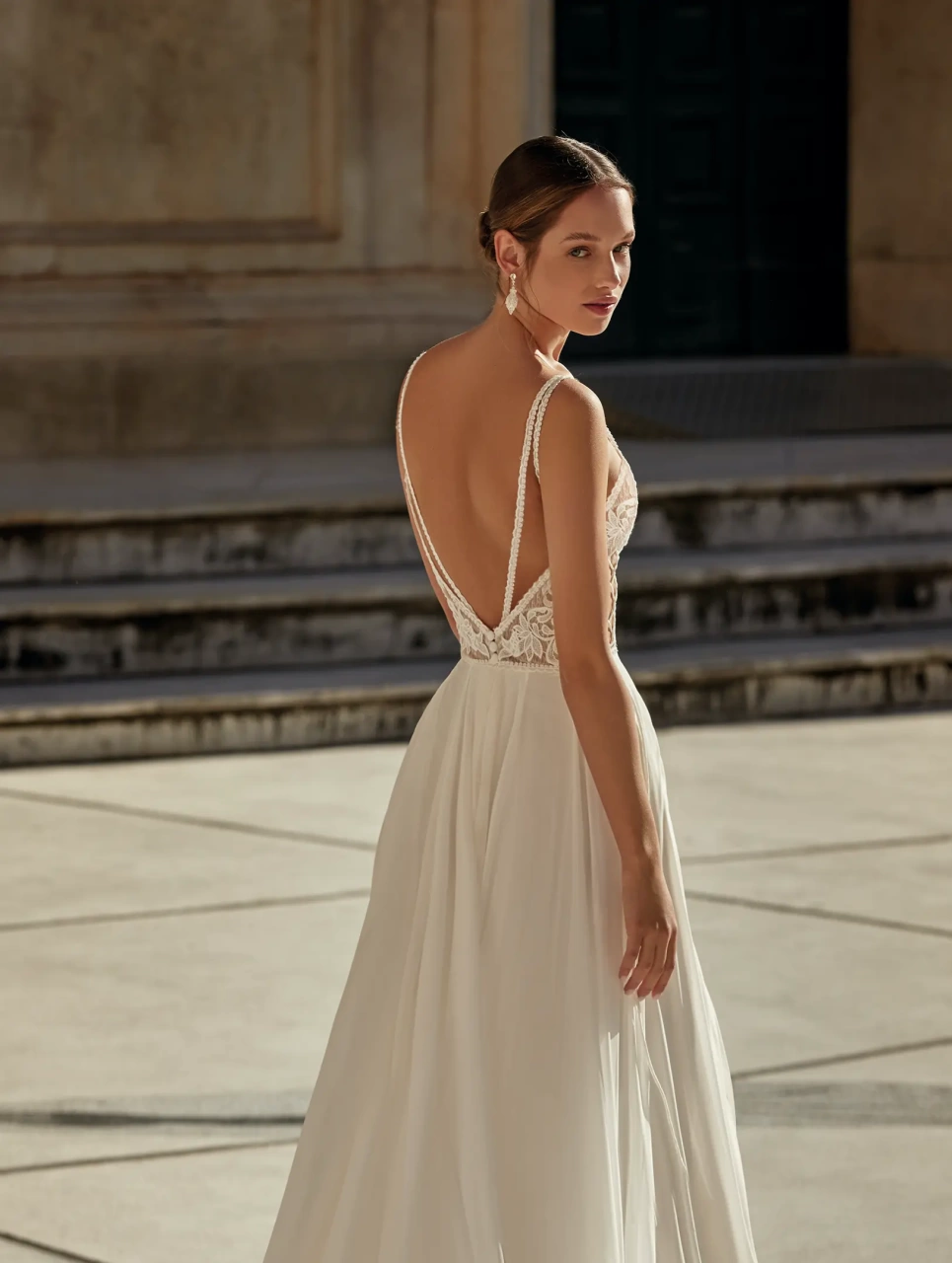 Phyllis | Abito da sposa Nicole Jolies | Lo Specchio Atelier Abiti da Sposa a Verona, Vicenza, Mantova, Brescia, Trento
