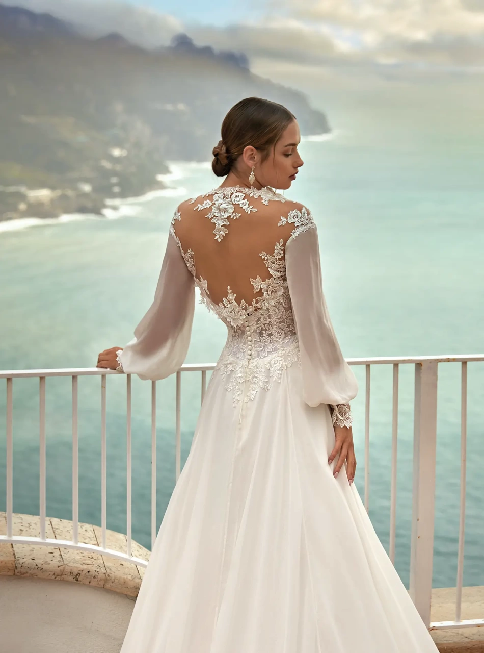 Alla | Abito da Sposa Nicole Jolies | Lo Specchio Atelier Abiti da Sposa a Verona, Vicenza, Mantova, Brescia, Trento