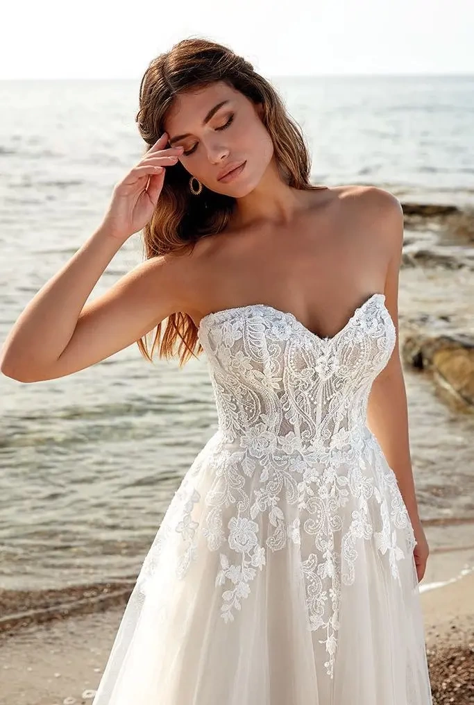 Magnolia | Abito da Sposa Eddy K | Lo Specchio Atelier Abiti da Sposa a Verona, Vicenza, Mantova, Brescia, Trento