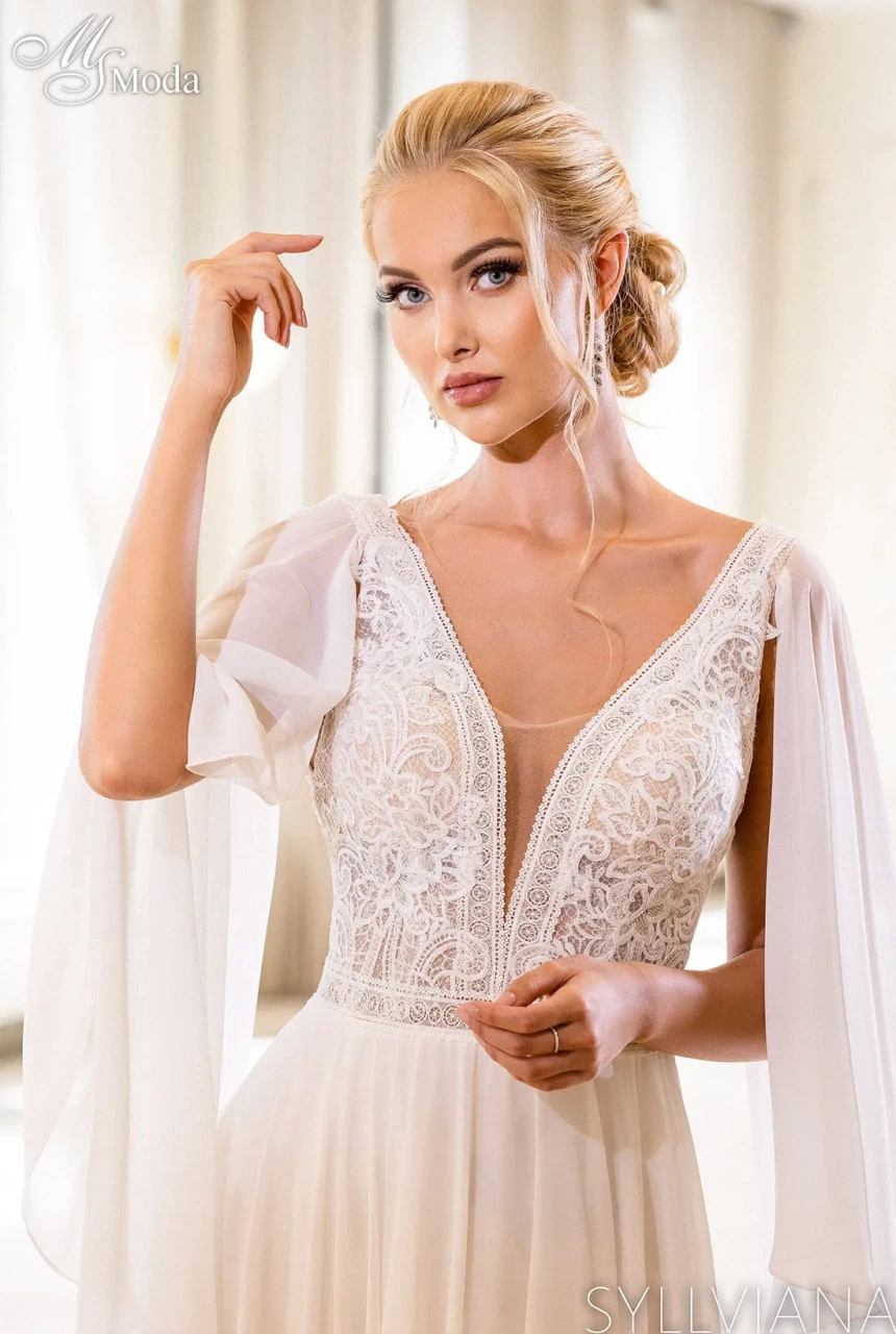 Syllviana | Abito da Sposa MS | Lo Specchio Atelier Abiti da Sposa a Verona, Vicenza, Mantova, Brescia, Trento