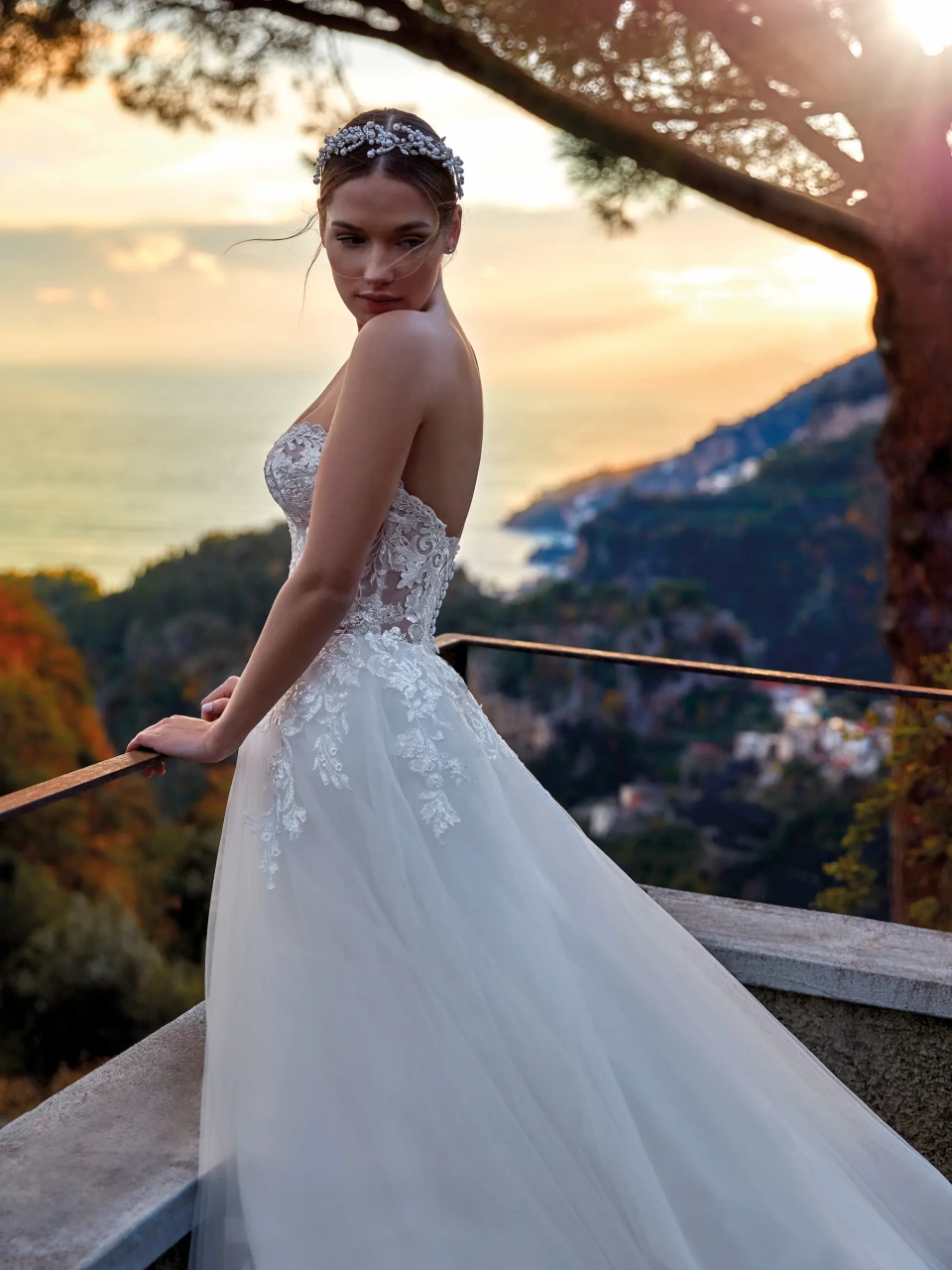 Maddie | Abito da Sposa Nicole Jolies | Lo Specchio Atelier Abiti da Sposa a Verona, Vicenza, Mantova, Brescia, Trento