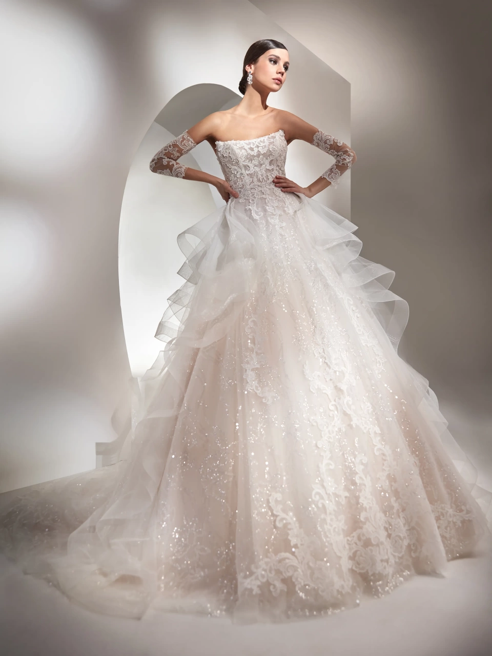 Shahira | Abito da Sposa Nicole Couture | Lo Specchio Atelier Abiti da Sposa a Verona, Vicenza, Mantova, Brescia, Trento