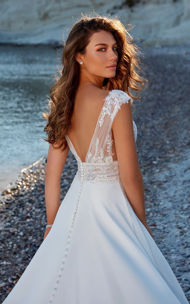 Beatriz | Abito da Sposa Eddy K | Lo Specchio Atelier Abiti da Sposa a Verona, Vicenza, Mantova, Brescia, Trento